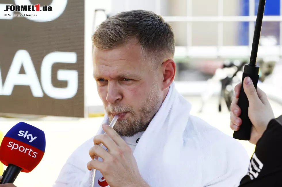 Kevin Magnussen (Redaktion: 2) - Hier stimmen wir zu. Zeigte ein starkes Wochenende, punktete im Sprint und hätte wohl auch im Rennen Zähler mitgenommen, wenn die Strategie besser gewesen wäre. Foto zur News: Kevin Magnussen (Redaktion: 2) - Hier stimmen wir zu. Zeigte ein starkes Wochenende, punktete im Sprint und hätte wohl auch im Rennen Zähler mitgenommen, wenn die Strategie besser gewesen wäre.