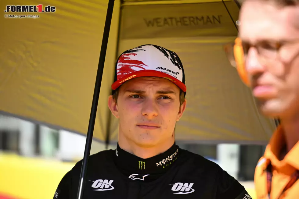 Oscar Piastri (Redaktion: 3) - Sehen wir ganz ähnlich. Ein verkorkstes Sprint-Qualifying, danach wurde es dann besser. Im Vergleich zum Teamkollegen aber trotzdem zu langsam für eine bessere Note. Das kann er eigentlich besser. Foto zur News: Oscar Piastri (Redaktion: 3) - Sehen wir ganz ähnlich. Ein verkorkstes Sprint-Qualifying, danach wurde es dann besser. Im Vergleich zum Teamkollegen aber trotzdem zu langsam für eine bessere Note. Das kann er eigentlich besser.