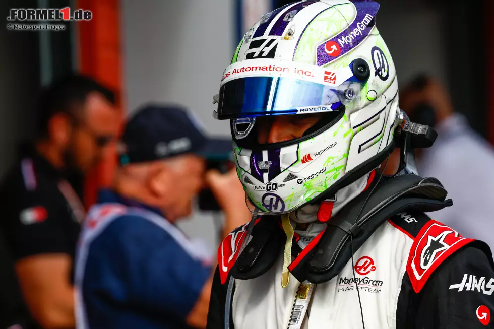 Nico Hülkenberg (Redaktion: 3) - Fuhr eigentlich ein starkes Qualifying, konnte das ausgerechnet in Q3 dann aber nicht mehr bestätigen. In der Redaktion hätten einige ihm trotzdem eine bessere Note als Magnussen gegeben. Am Ende reicht es aber ganz knapp nur zu einer "guten" 3. Foto zur News: Nico Hülkenberg (Redaktion: 3) - Fuhr eigentlich ein starkes Qualifying, konnte das ausgerechnet in Q3 dann aber nicht mehr bestätigen. In der Redaktion hätten einige ihm trotzdem eine bessere Note als Magnussen gegeben. Am Ende reicht es aber ganz knapp nur zu einer "guten" 3.
