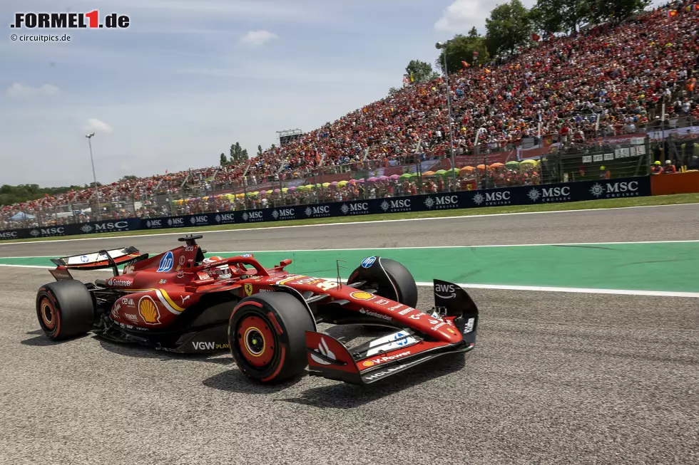 Charles Leclerc (Marc Surer: 2) - "Man hat mehr erwartet, doch er hat geliefert. Den Abkürzer bei der Jagd auf Piastri verzeihe ich ihm. " Foto zur News: Charles Leclerc (Marc Surer: 2) - "Man hat mehr erwartet, doch er hat geliefert. Den Abkürzer bei der Jagd auf Piastri verzeihe ich ihm. "