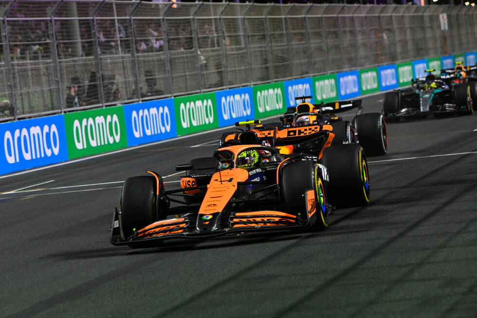 Foto zur News: Lando Norris (Marc Surer: 3) - &quot;Der McLaren war zu langsam auf den Geraden. Trotzdem muss man ihm vorhalten: Zickzack fahren ist auch keine Lösung.&quot;