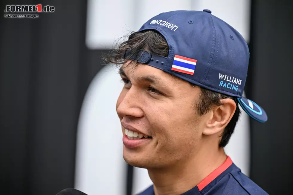 Alexander Albon (Redaktion: 2) - Auch wir sind zufrieden, zumal er P9 in einem beschädigten Auto holte. Für den Zwischenfall beim Start konnte er nichts, anschließend kämpfte er sich gut wieder nach vorne. Laut eigener Aussage wäre sogar noch etwas mehr drin gewesen, wenn das Auto keinen Schaden gehabt hätte. Foto zur News: Alexander Albon (Redaktion: 2) - Auch wir sind zufrieden, zumal er P9 in einem beschädigten Auto holte. Für den Zwischenfall beim Start konnte er nichts, anschließend kämpfte er sich gut wieder nach vorne. Laut eigener Aussage wäre sogar noch etwas mehr drin gewesen, wenn das Auto keinen Schaden gehabt hätte.