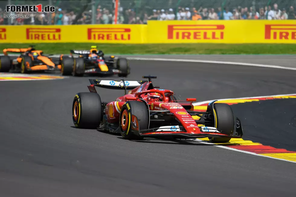 Charles Leclerc (Redaktion: 2) - Einige in der Redaktion wären sogar für die Bestnote gewesen, vor allem wegen der überragenden Qualifikation. Die Mehrheit war am Ende allerdings auch "nur" für eine 2, weil im Rennen das gewisse Extra fehlte. Ohne Frage aber auch von ihm ein starkes Wochenende. Foto zur News: Charles Leclerc (Redaktion: 2) - Einige in der Redaktion wären sogar für die Bestnote gewesen, vor allem wegen der überragenden Qualifikation. Die Mehrheit war am Ende allerdings auch "nur" für eine 2, weil im Rennen das gewisse Extra fehlte. Ohne Frage aber auch von ihm ein starkes Wochenende.