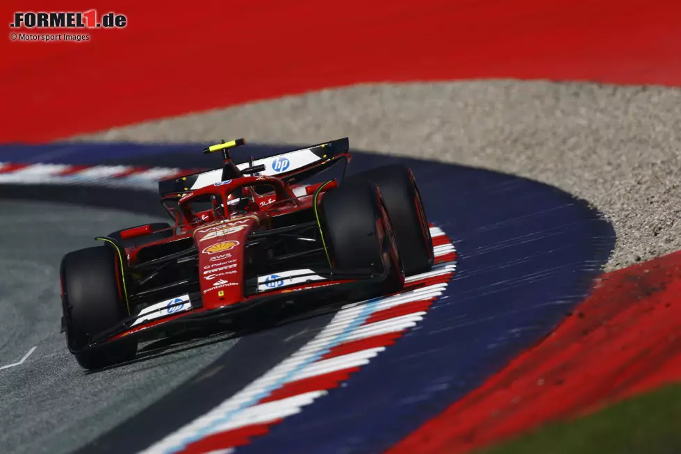Carlos Sainz (Marc Surer: 2) - "Schlussendlich ist er aktuell der konstantere der beiden Ferrari-Piloten. Vielleicht haben sie den Falschen gefeuert?" Foto zur News: Carlos Sainz (Marc Surer: 2) - "Schlussendlich ist er aktuell der konstantere der beiden Ferrari-Piloten. Vielleicht haben sie den Falschen gefeuert?"