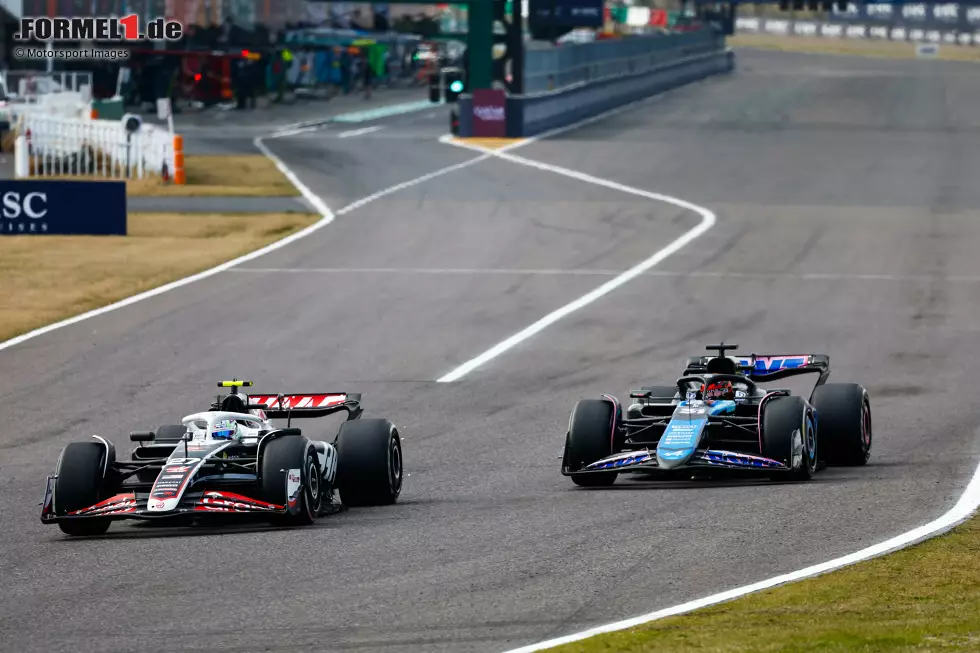 Nico Hülkenberg (Marc Surer: 3) - "Er ist, gar keine Frage, die klare Nummer 1 im Team. Aber der Haas ist 2024 auch kein 'Reifenfresser' mehr. Abzüge gibt es für den misslungenen Neustart, den er selbst verpatzt hat." Foto zur News: Nico Hülkenberg (Marc Surer: 3) - "Er ist, gar keine Frage, die klare Nummer 1 im Team. Aber der Haas ist 2024 auch kein 'Reifenfresser' mehr. Abzüge gibt es für den misslungenen Neustart, den er selbst verpatzt hat."