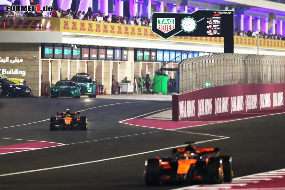 Foto zur News: ... das größte Boxenstoppdelta im gesamten Formel-1-Kalender - nirgendwo sonst ist ein Stopp unter Safety-Car so clever wie hier. Die Folge: einer der unglaublichsten Strategiefehler der jüngsten Formel-1-Geschichte. Bis auf drei Fahrer nutzten alle die Chance und wechselten ...