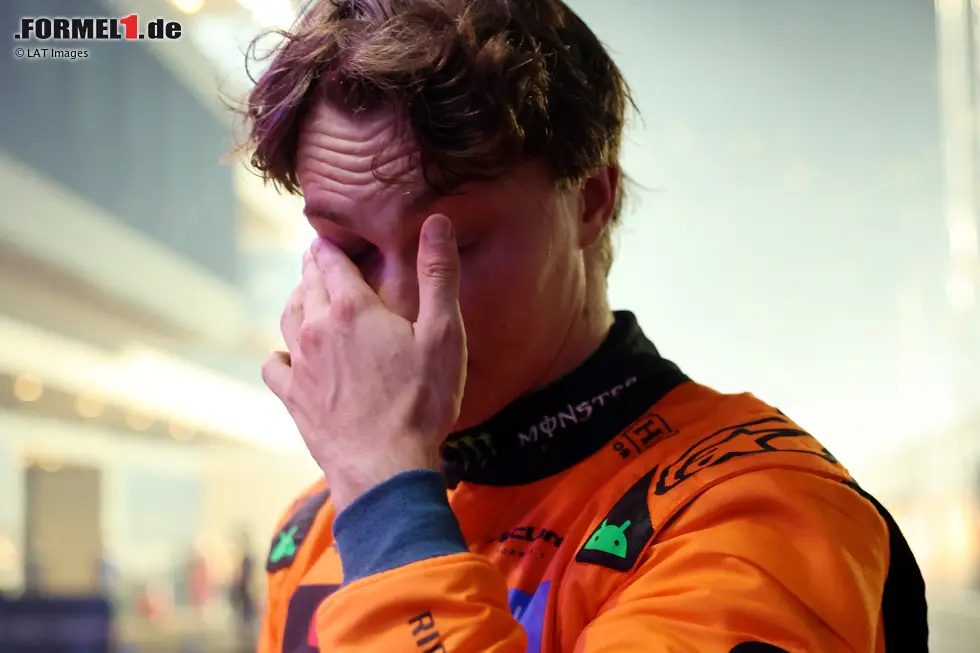 Foto zur News: McLarens Strategie-Fiasko beim Großen Preis von Katar kam nicht überraschend - der Fehler liegt im System. Seit 2024 hat das Team fünf Grand-Prix-Siege aufgrund übervorsichtiger Strategien verloren. Alle landen in unserem Flop-5-McLaren-Strategie-Ranking.