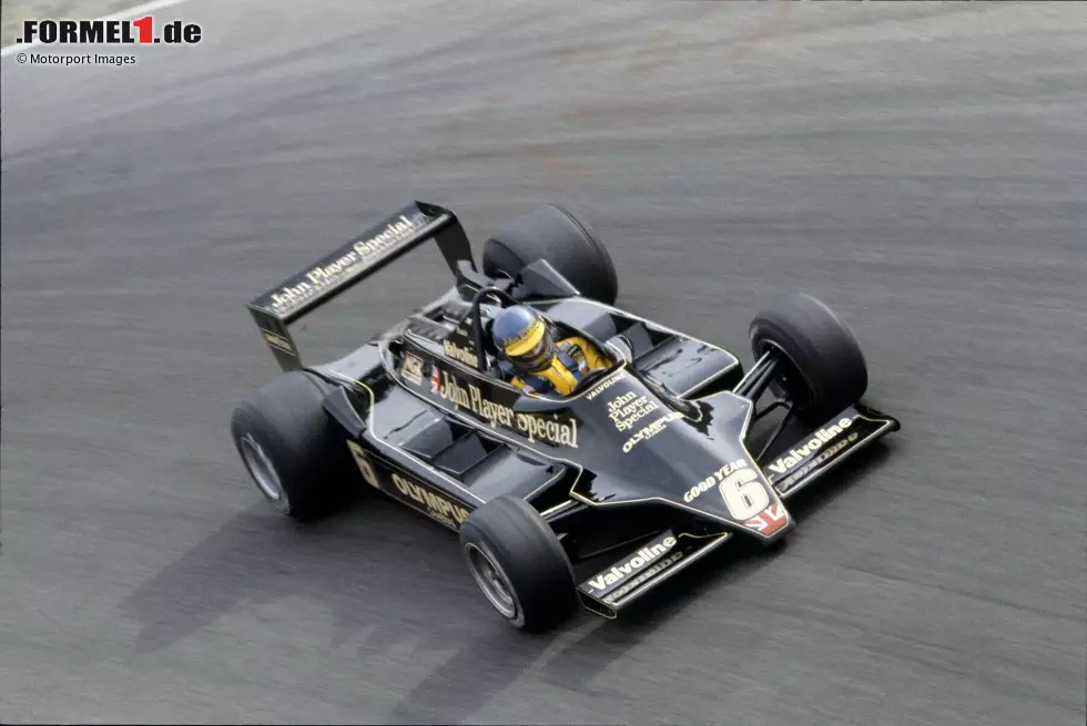 ... wechselt anschließend zu Tyrrell, bevor er 1978 auch noch einmal zu Lotus zurückkehrt und damit ebenfalls zwei Einträge in unserer Liste bekommt. Dort wird er ein zweites Mal Vizeweltmeister, bezahlt die Jagd nach dem Titel allerdings mit seinem Leben. Beim Italien-Grand-Prix 1978 verunglückt er tödlich. Foto zur News: ... wechselt anschließend zu Tyrrell, bevor er 1978 auch noch einmal zu Lotus zurückkehrt und damit ebenfalls zwei Einträge in unserer Liste bekommt. Dort wird er ein zweites Mal Vizeweltmeister, bezahlt die Jagd nach dem Titel allerdings mit seinem Leben. Beim Italien-Grand-Prix 1978 verunglückt er tödlich.