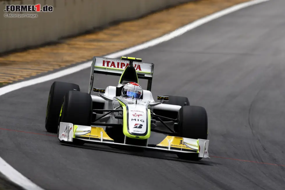 Foto zur News: Rubens Barrichello (2009): Nach vielen Jahren als Ferraris Nummer 2 neben Michael Schumacher wittert der Brasilianer 2009 im Spätherbst seiner Karriere doch noch die große WM-Chance. Der legendäre Brawn BGP 001 ist unter dem neuen Reglement zu Saisonbeginn das beste Auto im Feld. Allerdings ist es Teamkollege Jenson Button, ...