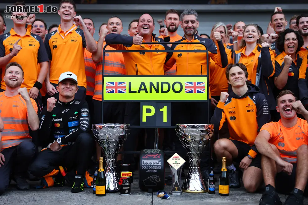 Foto zur News: Nachdem er die WM lange angeführt hat, ist Oscar Piastri inzwischen wieder hinter Lando Norris gerutscht. Der Druck ist groß, denn ein Blick in die Vergangenheit zeigt, dass 2025 für ihn die erste und zugleich einzige WM-Chance sein könnte. Wir schauen auf die Fahrer, die ihre einzige Titelchance in der Formel 1 nicht nutzen konnten.