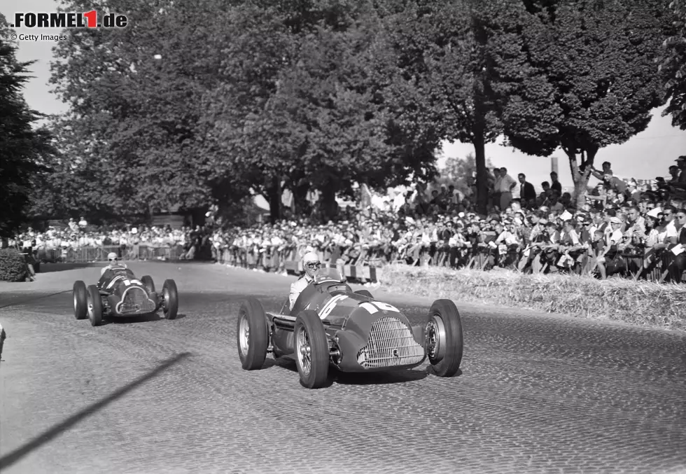Foto zur News: Der höchste Altersschnitt auf dem Podium: Grand Prix der Schweiz 1950 in Bremgarten mit Giuseppe Farina (1.), Luigi Fagioli (2.) und Louis Rosier (3.) mit im Schnitt 46 Jahren, 8 Monaten und 20 Tagen