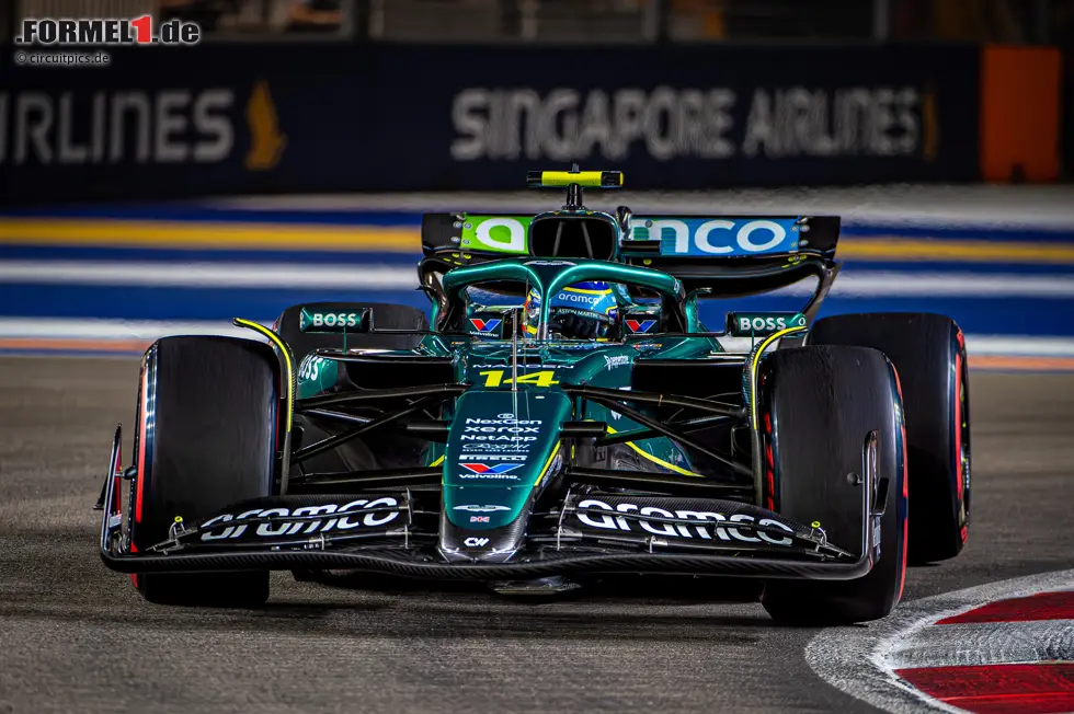 Nach drei Jahren kehrt Alonso 2021 mit Alpine zurück in die Formel 1 und läuft 2023 mit Aston Martin noch einmal zur Hochform auf. Niemand sonst war so häufig bei Grands Prix am Start: über 420 Mal - bei rund einem Drittel aller bisherigen Formel-1-Rennen! Foto zur News: Nach drei Jahren kehrt Alonso 2021 mit Alpine zurück in die Formel 1 und läuft 2023 mit Aston Martin noch einmal zur Hochform auf. Niemand sonst war so häufig bei Grands Prix am Start: über 420 Mal - bei rund einem Drittel aller bisherigen Formel-1-Rennen!
