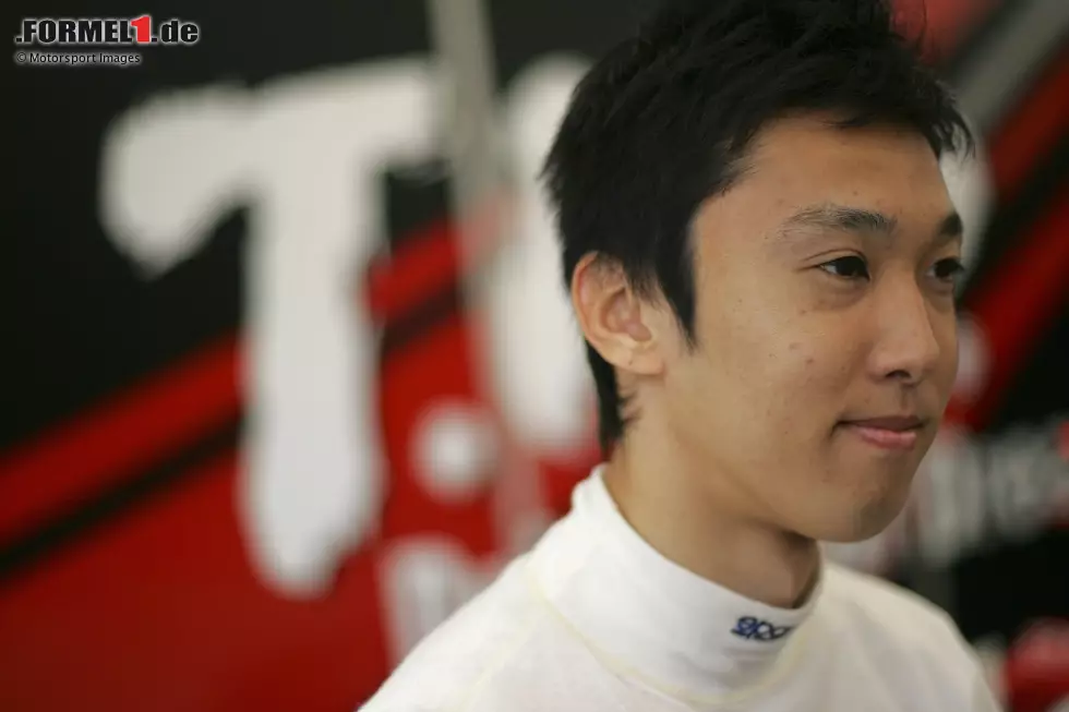 Kazuki Nakajima (2007): Als Alexander Wurz spontan seinen Rücktritt beschließt, kommt der Japaner beim Saisonfinale in Brasilien zu seinem ersten Einsatz. Auch in den folgenden beiden Jahren fährt er für das Team, doch nachdem er 2009 keine Punkte holt, ist für den späteren Le-Mans-Sieger zumindest in der Formel 1 Feierabend. Foto zur News: Kazuki Nakajima (2007): Als Alexander Wurz spontan seinen Rücktritt beschließt, kommt der Japaner beim Saisonfinale in Brasilien zu seinem ersten Einsatz. Auch in den folgenden beiden Jahren fährt er für das Team, doch nachdem er 2009 keine Punkte holt, ist für den späteren Le-Mans-Sieger zumindest in der Formel 1 Feierabend.