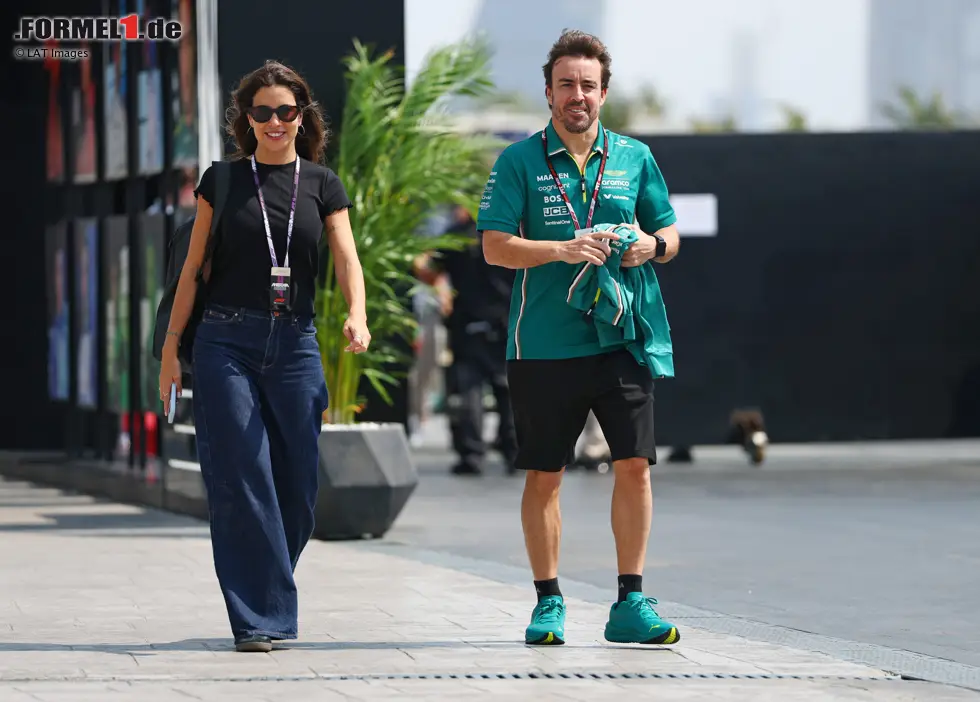 Foto zur News: Melissa Jiminez mit Fernando Alonso