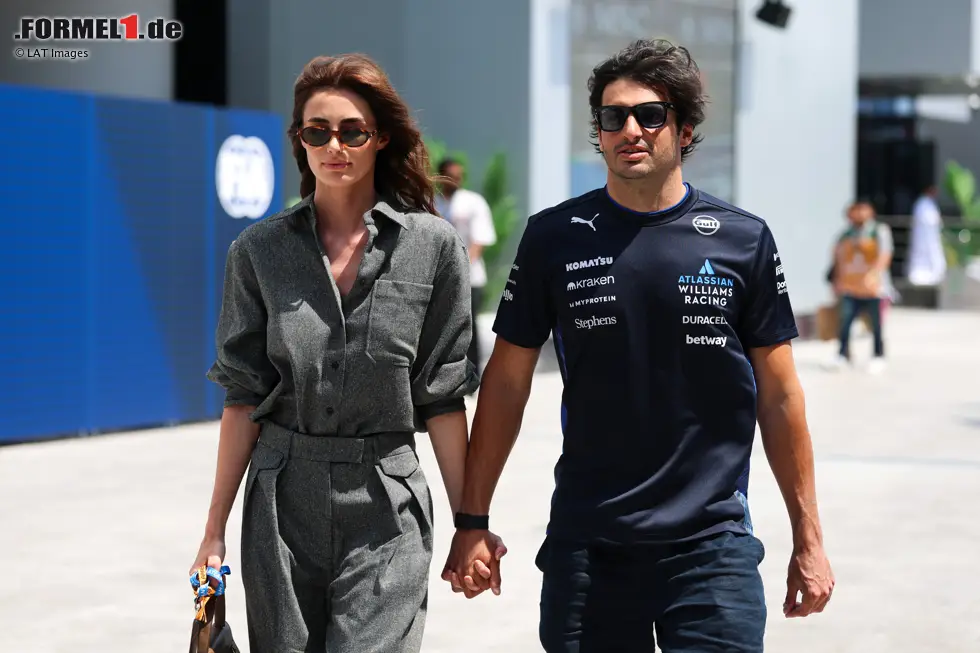 Foto zur News: Rebecca Donaldson mit Carlos Sainz
