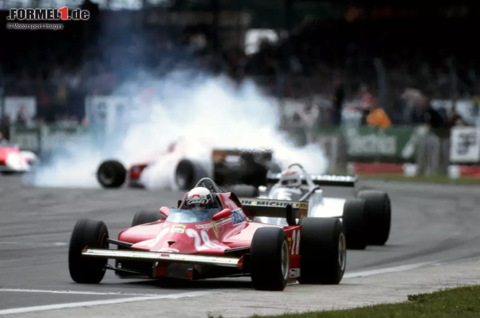 ... eine lange Flaute mit fünf Ausfällen in sechs Rennen. In Silverstone etwa dreht sich Villeneuve von der Bahn und muss aufgeben. Foto zur News: ... eine lange Flaute mit fünf Ausfällen in sechs Rennen. In Silverstone etwa dreht sich Villeneuve von der Bahn und muss aufgeben.