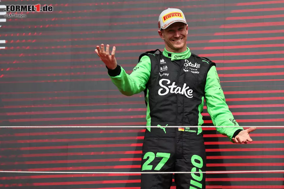 Foto zur News: Dann steigt Hülkenberg zum ersten Mal auf das Formel-1-Podium und ...