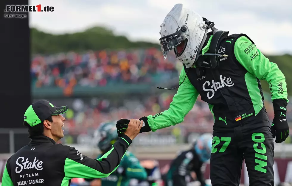 Gabriel Bortoleto (Sauber) am Funk: "Nico, hier ist Gabi. Du hast keine Ahnung, wie sehr ich mich für dich freue. Du bist eine Legende! Absolut verrückt, was du heute geleistet hast!" Foto zur News: Gabriel Bortoleto (Sauber) am Funk: "Nico, hier ist Gabi. Du hast keine Ahnung, wie sehr ich mich für dich freue. Du bist eine Legende! Absolut verrückt, was du heute geleistet hast!"