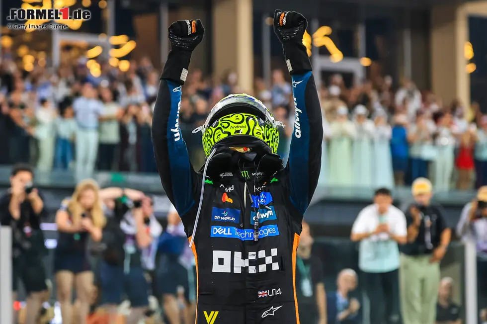 Foto zur News: ... wie viel ihm dieser Moment bedeutet: Er ist am Ziel seiner Träume - Formel-1-Weltmeister 2025!