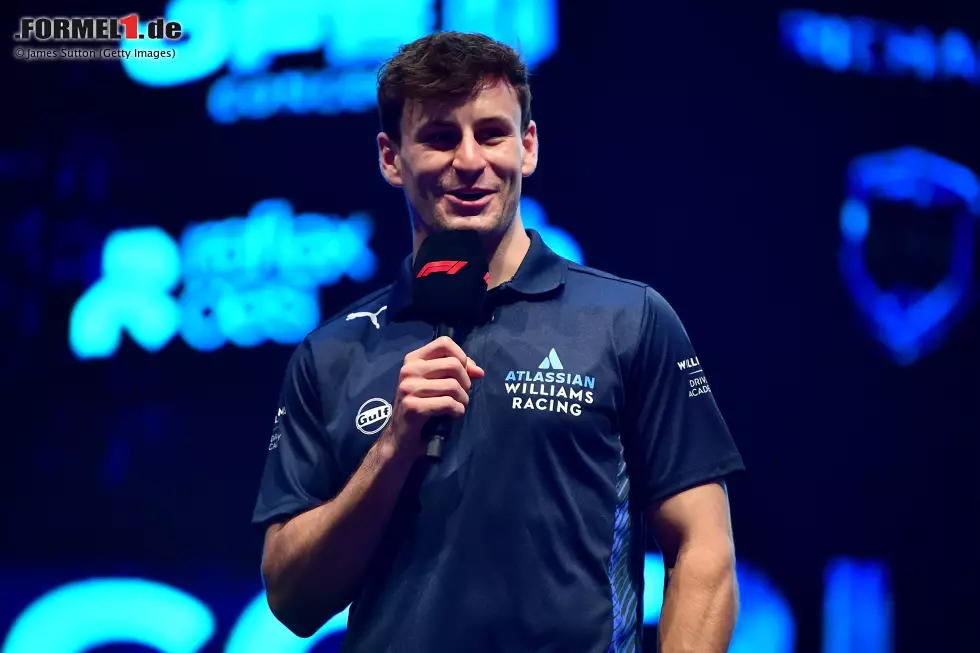 Kurz nach Saisonstart hat das Team zudem Victor Martins als neuen Junior verkündet. Der frühere Formel-3-Meister war im Vorjahr noch bei Alpine, trat in Australien jedoch ohne Formel-1-Verbindung an. Seit dem Formel-2-Rennen in Bahrain ist sein ART nun auch in den Williams-Farben lackiert. Foto zur News: Kurz nach Saisonstart hat das Team zudem Victor Martins als neuen Junior verkündet. Der frühere Formel-3-Meister war im Vorjahr noch bei Alpine, trat in Australien jedoch ohne Formel-1-Verbindung an. Seit dem Formel-2-Rennen in Bahrain ist sein ART nun auch in den Williams-Farben lackiert.