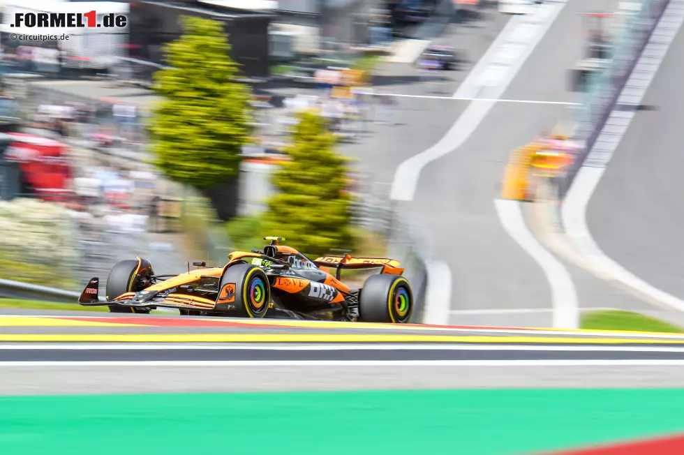 12. Spa-Francorchamps, Belgien (19. Juli 2026) - Der Klassiker rund um die berüchtigte Eau-Rouge-Kurve liegt 2026 vor die Sommerpause. Der Umbau 2022 hat die Strecke wieder etwas herausfordernder gemacht und zahlreiche Kiesbetten reinstalliert. Michael Schumacher feierte in seinem "Wohnzimmer" sein erstes F1-Rennen und seinen ersten Sieg. Foto zur News: 12. Spa-Francorchamps, Belgien (19. Juli 2026) - Der Klassiker rund um die berüchtigte Eau-Rouge-Kurve liegt 2026 vor die Sommerpause. Der Umbau 2022 hat die Strecke wieder etwas herausfordernder gemacht und zahlreiche Kiesbetten reinstalliert. Michael Schumacher feierte in seinem "Wohnzimmer" sein erstes F1-Rennen und seinen ersten Sieg.