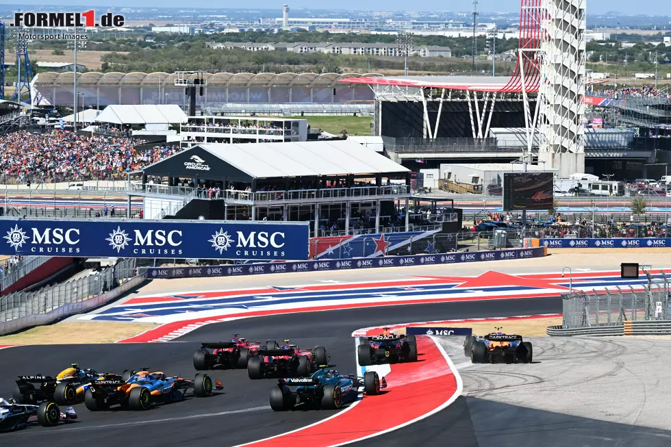 19. Austin, USA (25. Oktober 2026) - Der Circuit of The Americas ist mittlerweile etabliert und hat die Formel 1 seit 2012 zu Gast. Der "echte" US-Grand-Prix besticht durch eine Vielfalt an Kurven, die von anderen Strecken inspiriert sind, und ein hochklassiges Rahmenprogramm. Foto zur News: 19. Austin, USA (25. Oktober 2026) - Der Circuit of The Americas ist mittlerweile etabliert und hat die Formel 1 seit 2012 zu Gast. Der "echte" US-Grand-Prix besticht durch eine Vielfalt an Kurven, die von anderen Strecken inspiriert sind, und ein hochklassiges Rahmenprogramm.