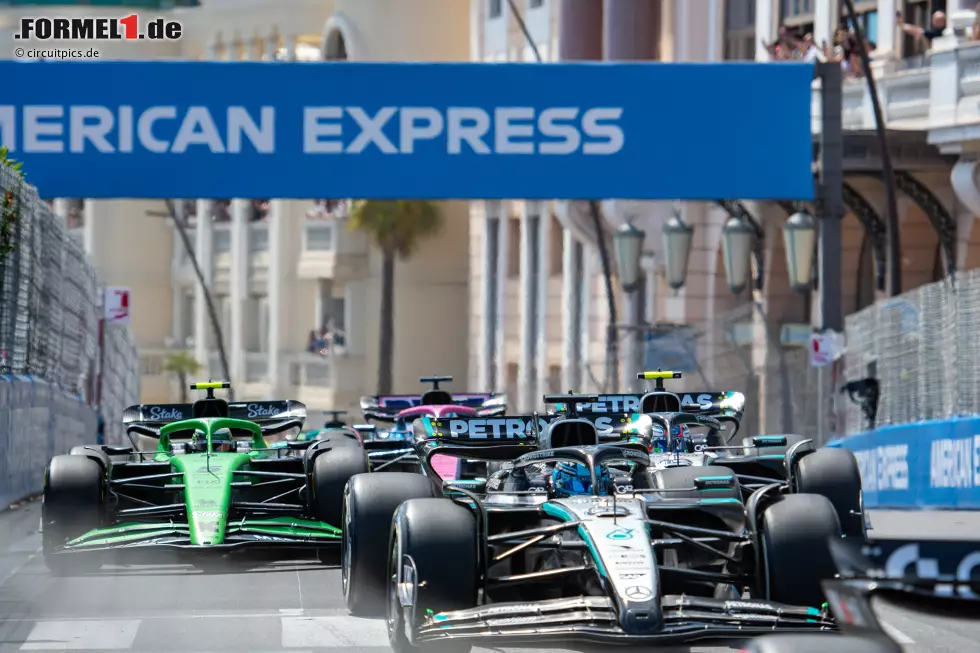 Foto zur News: George Russell (Mercedes): &quot;Es sollte gar kein richtiges Rennen geben - es ist ein Qualifikationsrennen. Eins am Samstag, eins am Sonntag. Der Fahrer auf der Pole bekommt ein paar Punkte und ein kleines Pokälchen, und der Sieger am Sonntag bekommt mehr Punkte.&quot;