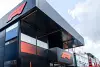 Foto zur News: Die Motorhomes der Formel-1-Teams 2025