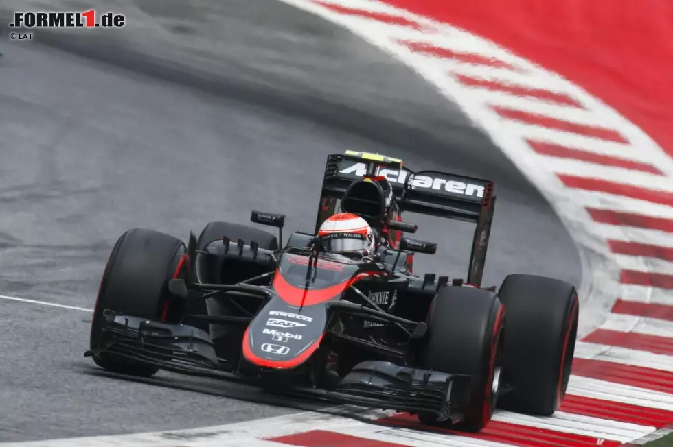 2015: 5 von 20 - Pastor Maldonado (Lotus), Jenson Button (McLaren), Fernando Alonso (McLaren), Roberto Merhi (Manor Marussia) und Will Stevens (Manor Marussia) Foto zur News: 2015: 5 von 20 - Pastor Maldonado (Lotus), Jenson Button (McLaren), Fernando Alonso (McLaren), Roberto Merhi (Manor Marussia) und Will Stevens (Manor Marussia)