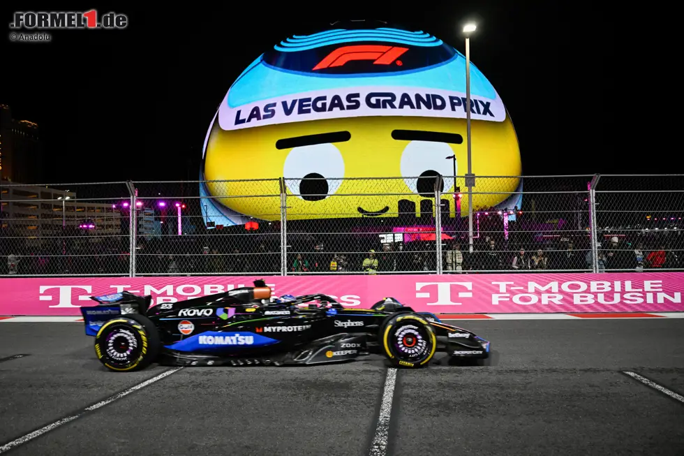 Foto zur News: Alexander Albon (Marc Surer: 5) - "Der Crash im Qualifying hat wohl einen guten Starplatz verhindert. Das Auffahren auf Lewis war unnötig."