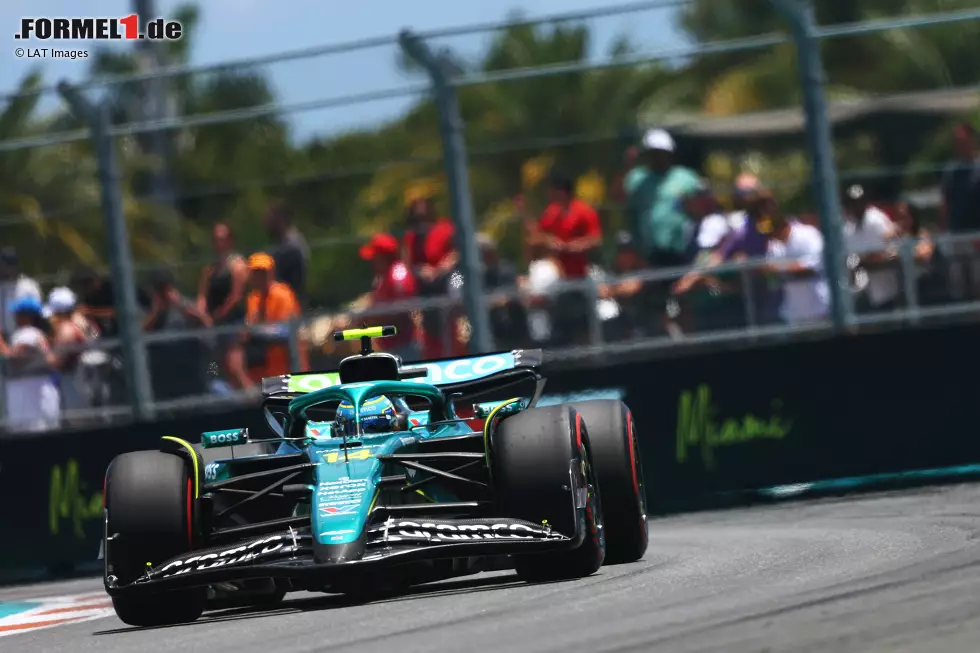 Fernando Alonso (Redaktion: 4) - Wir sehen die Leistung nicht so dramatisch, aber gut war sie auch nicht. Alonso war insgesamt zu langsam und wirkte lustlos. Da war wenig bis kein Kampfgeist zu spüren. Alonso ist mitgefahren, mehr nicht. Foto zur News: Fernando Alonso (Redaktion: 4) - Wir sehen die Leistung nicht so dramatisch, aber gut war sie auch nicht. Alonso war insgesamt zu langsam und wirkte lustlos. Da war wenig bis kein Kampfgeist zu spüren. Alonso ist mitgefahren, mehr nicht.