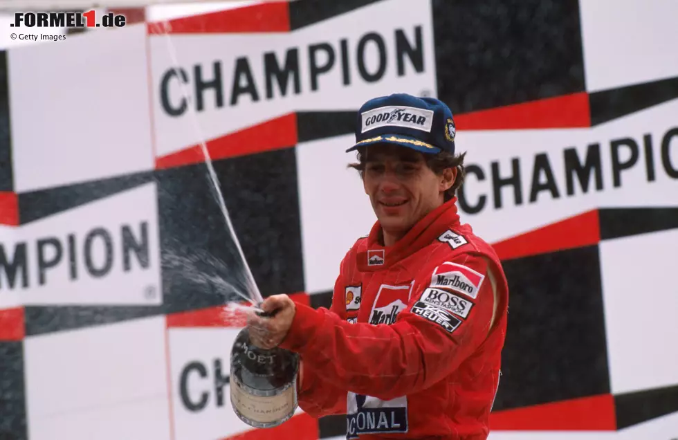 1989: Nur ein Jahr später sind erneut die McLaren-Fahrer Senna und Prost die großen WM-Protagonisten, und Weltmeister Senna gewinnt zu Saisonbeginn nacheinander in Imola, Monaco und Mexiko. Es bleiben seine einzigen Punkteergebnisse in der ersten Saisonhälfte, während ... Foto zur News: 1989: Nur ein Jahr später sind erneut die McLaren-Fahrer Senna und Prost die großen WM-Protagonisten, und Weltmeister Senna gewinnt zu Saisonbeginn nacheinander in Imola, Monaco und Mexiko. Es bleiben seine einzigen Punkteergebnisse in der ersten Saisonhälfte, während ...