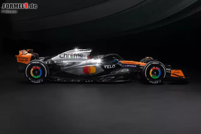 Foto zur News: Silverstone: McLaren begibt sich ein paar Jahre zurück und bringt den Fans den Chrom-Look zurück, der das Team Ende der 2000er und Anfang der 2010er prägte - allerdings weiter mit orangefarbenen Akzenten.