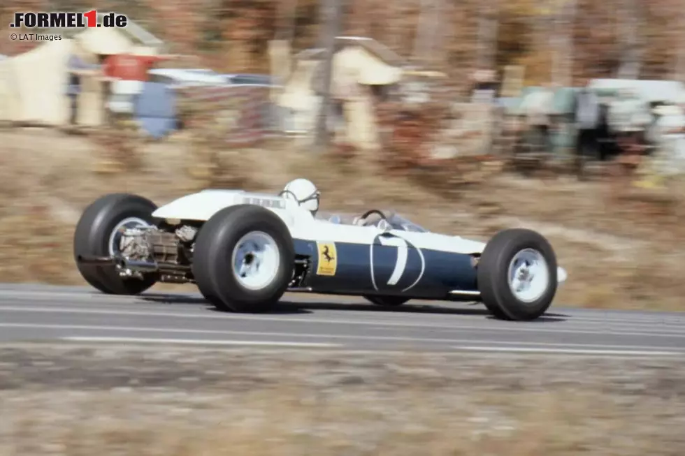 ... den NART-Ferrari aus der Saison 1964 verstanden werden: Nach einem Streit mit dem Weltverband ließ Ferrari seine Werksautos damals vom North American Racing Team einsetzen - in Weiß-Blau statt im traditionellen Rot. Foto zur News: ... den NART-Ferrari aus der Saison 1964 verstanden werden: Nach einem Streit mit dem Weltverband ließ Ferrari seine Werksautos damals vom North American Racing Team einsetzen - in Weiß-Blau statt im traditionellen Rot.