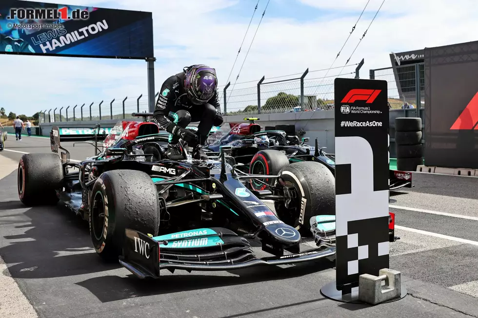 Lewis Hamilton und Silverstone - das passt! Stolze neunmal gewann der Brite sein Heimrennen und hält damit einen Formel-1-Rekord. Aber natürlich ist Hamilton nicht der einzige Sieger auf dem Kurs. Doch es gibt auch Strecken, auf denen nur ein einziger Fahrer gewinnen konnte. Und um die soll es in dieser Fotostrecke gehen. Foto zur News: Lewis Hamilton und Silverstone - das passt! Stolze neunmal gewann der Brite sein Heimrennen und hält damit einen Formel-1-Rekord. Aber natürlich ist Hamilton nicht der einzige Sieger auf dem Kurs. Doch es gibt auch Strecken, auf denen nur ein einziger Fahrer gewinnen konnte. Und um die soll es in dieser Fotostrecke gehen.