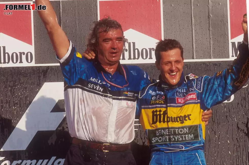 Größter Erfolg: Briatore eiste Michael Schumacher nach dessen Formel-1-Debüt von Jordan los, drei Jahre später gewann Schumacher für Benetton erstmals die WM. Zehn Jahre später wiederholte Briatore den doppelten Titelgewinn in der Formel 1 mit Fernando Alonso. Foto zur News: Größter Erfolg: Briatore eiste Michael Schumacher nach dessen Formel-1-Debüt von Jordan los, drei Jahre später gewann Schumacher für Benetton erstmals die WM. Zehn Jahre später wiederholte Briatore den doppelten Titelgewinn in der Formel 1 mit Fernando Alonso.