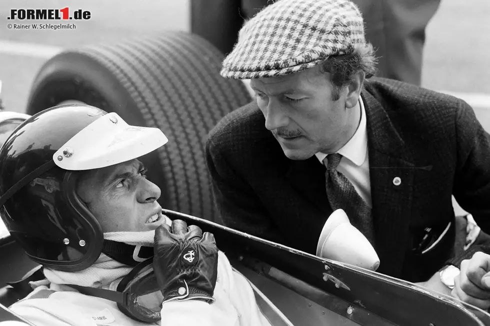 Größter Erfolg: Mit Jim Clark in seinen Lotus-Autos dominierte Chapman in den 1960er-Jahren die Formel 1. Clark gewann zweimal die Meisterschaft - und außerdem die legendären 500 Meilen von Indianapolis in den USA. Foto zur News: Größter Erfolg: Mit Jim Clark in seinen Lotus-Autos dominierte Chapman in den 1960er-Jahren die Formel 1. Clark gewann zweimal die Meisterschaft - und außerdem die legendären 500 Meilen von Indianapolis in den USA.