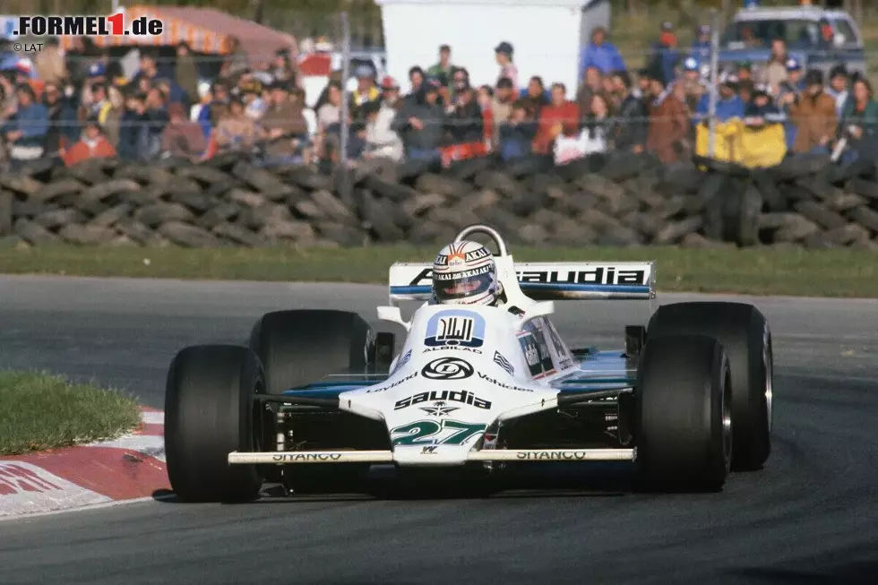 Doch Jones gewinnt die letzten beiden Rennen in Kanada und Watkins Glen und wird Weltmeister. In neun von 16 Rennen lag er dabei in Führung. Mit dem Sieg zum Auftakt 1981 knüpft er direkt daran an, doch als er beim dritten Rennen von Carlos Reutemann entthront wird, soll es das mit WM-Führungen für ihn gewesen sein. Foto zur News: Doch Jones gewinnt die letzten beiden Rennen in Kanada und Watkins Glen und wird Weltmeister. In neun von 16 Rennen lag er dabei in Führung. Mit dem Sieg zum Auftakt 1981 knüpft er direkt daran an, doch als er beim dritten Rennen von Carlos Reutemann entthront wird, soll es das mit WM-Führungen für ihn gewesen sein.