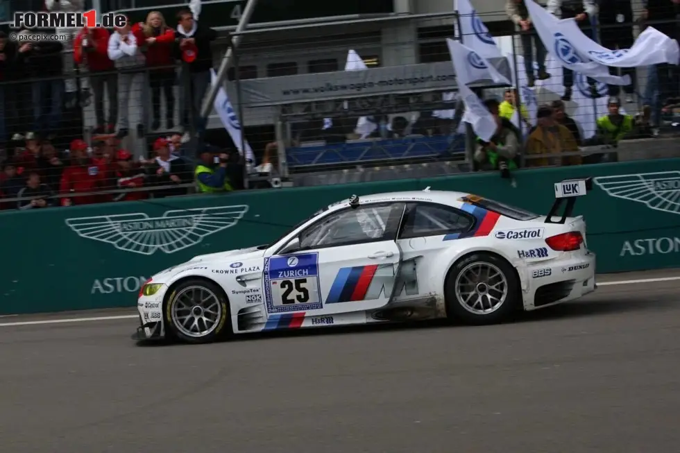 Foto zur News: Zu den erfolgreichen Rennfahrern beim 24-Stunden-Rennen auf dem Nürburgring gehört Pedro Lamy. Der Portugiese feierte insgesamt fünf Erfolge (2001, 2002, 2004, 2005 und 2010) und zählt neben Timo Bernhard und Marcel Tiemann zu den Rekordsiegern beim Eifelklassiker.