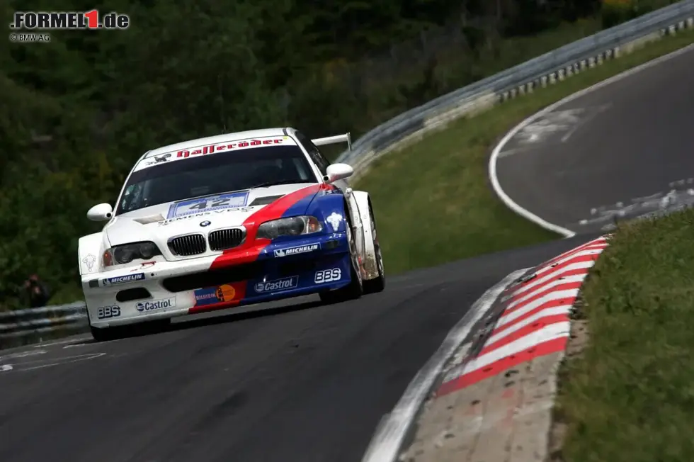Foto zur News: Ähnlich war es auch bei Hans-Joachim Stuck, der sich dreimal (1970, 1998 und 2004) in die Siegerlisten des 24-Stunden-Rennens auf dem Nürburgring eintragen konnte.