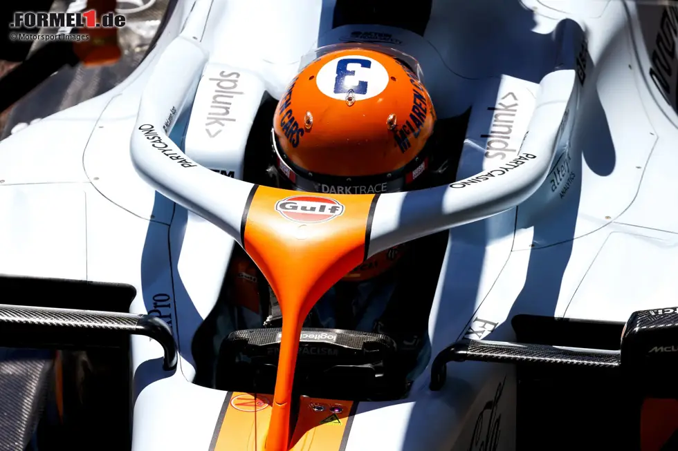 Foto zur News: Die hellblau-orangefarbene Lackierung des Sponsors Gulf zählt zu den Ikonen des Motorsport. Auch in der Formel 1 fuhren schon einige Autos im Design der Mineralölmarke. Unsere Fotostrecke zeigt, welche es bisher waren.