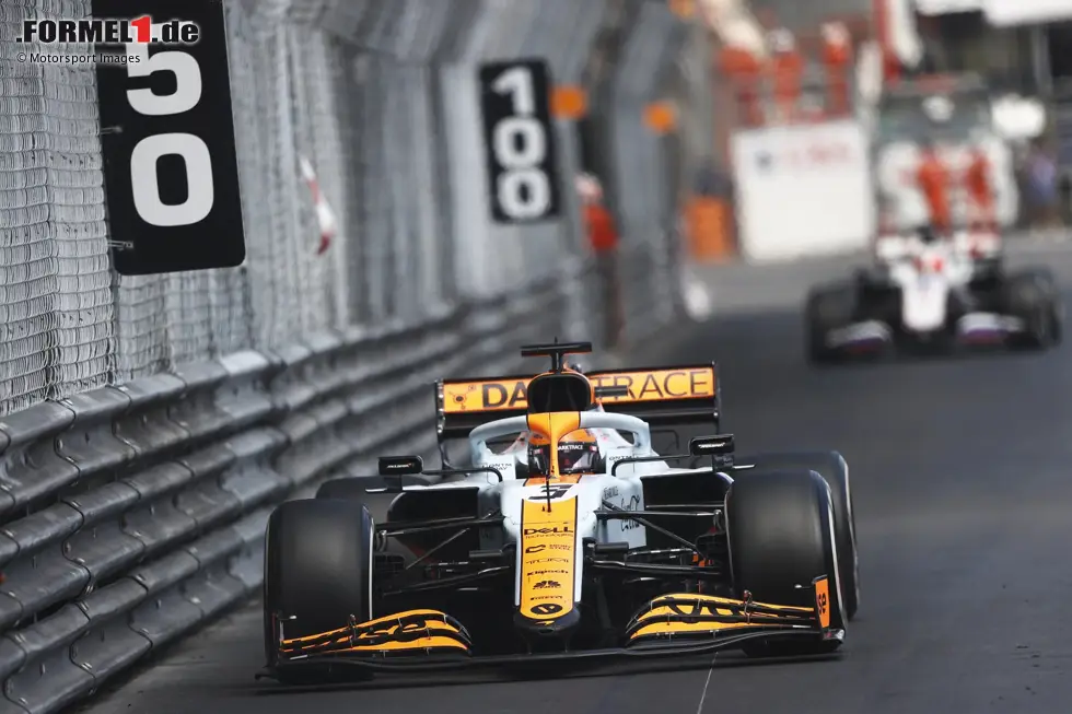 Foto zur News: McLaren (2021): McLaren sorgte für Aufsehen, als das Team zum Großen Preis von Monaco 2021 eine auffällige blau-orange Gulf-Lackierung präsentierte und damit die ikonischen Farben zurück in die Formel 1 brachte. Das Gulf-Logo war bereits seit 2020 auf dem papayafarbenen McLaren zu sehen.