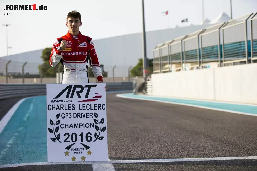 Foto zur News: Charles Leclerc: Der Monegasse bringt es &quot;nur&quot; auf zwei Titel unterhalb der Formel 1. Dafür sind es aber die beiden wichtigsten Serien im Unterbau der Königsklasse. 2016 gewinnt er die damalige GP3 (vor Alexander Albon), ein Jahr später die Formel 2. Wie Piastri holt er beide Titel direkt im Rookiejahr. 2018 folgt der Formel-1-Aufstieg.