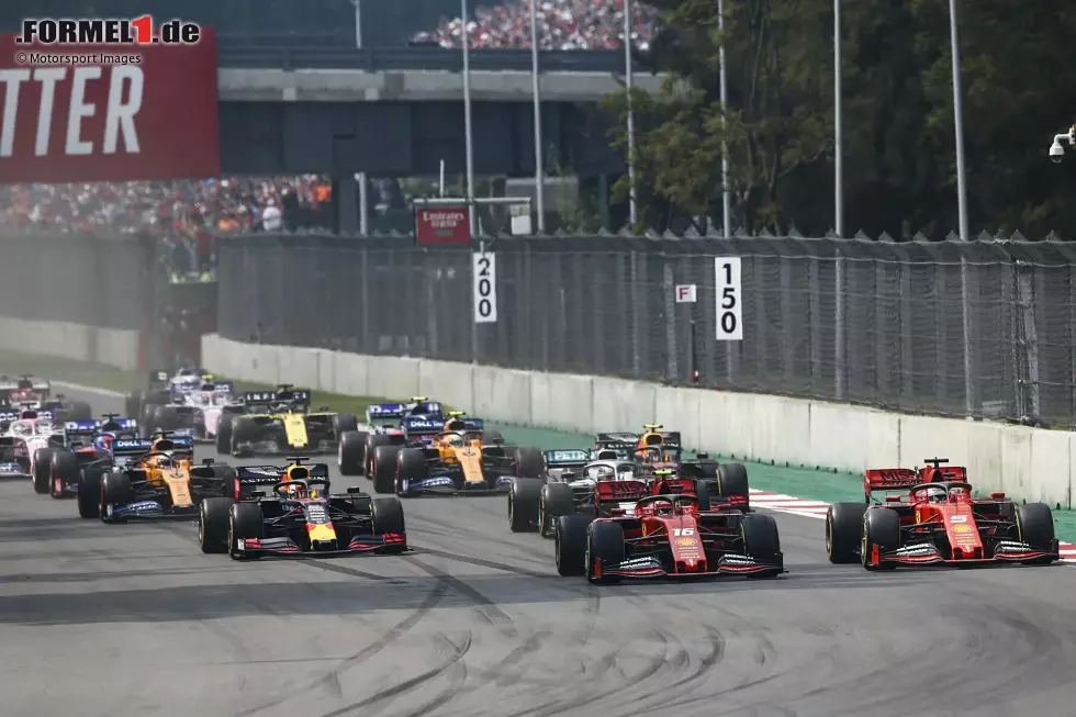 Großer Preis von Mexiko 2019: Eine Zweistoppstrategie, kombiniert mit einem langsamen zweiten Boxenstopp, kostet Leclerc das Podium. Er kommt knapp sechs Sekunden hinter dem Sieger als Vierter ins Ziel. Foto zur News: Großer Preis von Mexiko 2019: Eine Zweistoppstrategie, kombiniert mit einem langsamen zweiten Boxenstopp, kostet Leclerc das Podium. Er kommt knapp sechs Sekunden hinter dem Sieger als Vierter ins Ziel.