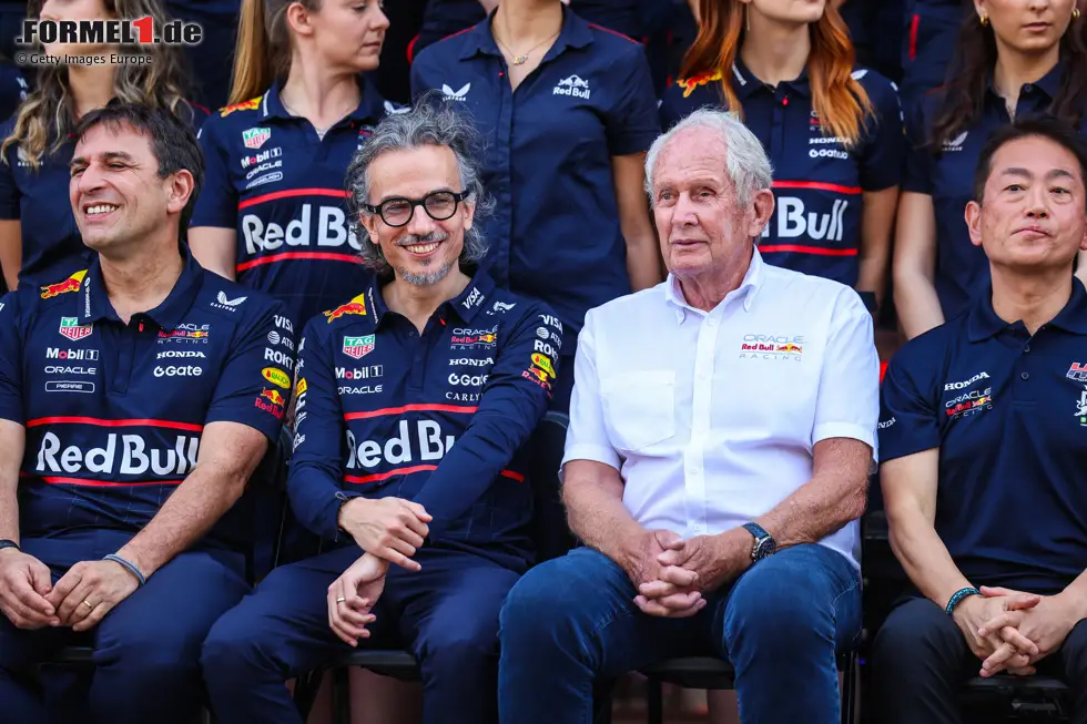 Foto zur News: Unter der Führung des neuen Teamchefs Laurent Mekies findet Red Bull in der zweiten Saisonhälfte 2025 zurück auf die Siegerstraße. Max Verstappen gewinnt mehrere Rennen und kämpft bis zum letzten Moment um die WM-Krone, die er am Ende nur um zwei Punkte verpasst. Es scheint wieder Ruhe eingekehrt zu sein ...