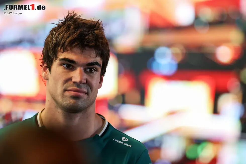 Foto zur News: Lance Stroll (Redaktion: 4) - Hier sind wir etwas strenger. Wieder einmal klar im Schatten des Teamkollegen, dazu die Strafe, die ihn um ein Haar aus den Punkten geworfen hätte. Im Qualifyingduell gegen Alonso steht es am Ende des Jahres 0:24 aus seiner Sicht.