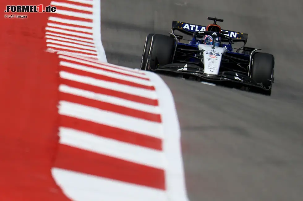 Alexander Albon (Marc Surer: 4) - "Nach einem guten Sprint gab es die Kollision in der ersten Runde - und das wars." Foto zur News: Alexander Albon (Marc Surer: 4) - "Nach einem guten Sprint gab es die Kollision in der ersten Runde - und das wars."