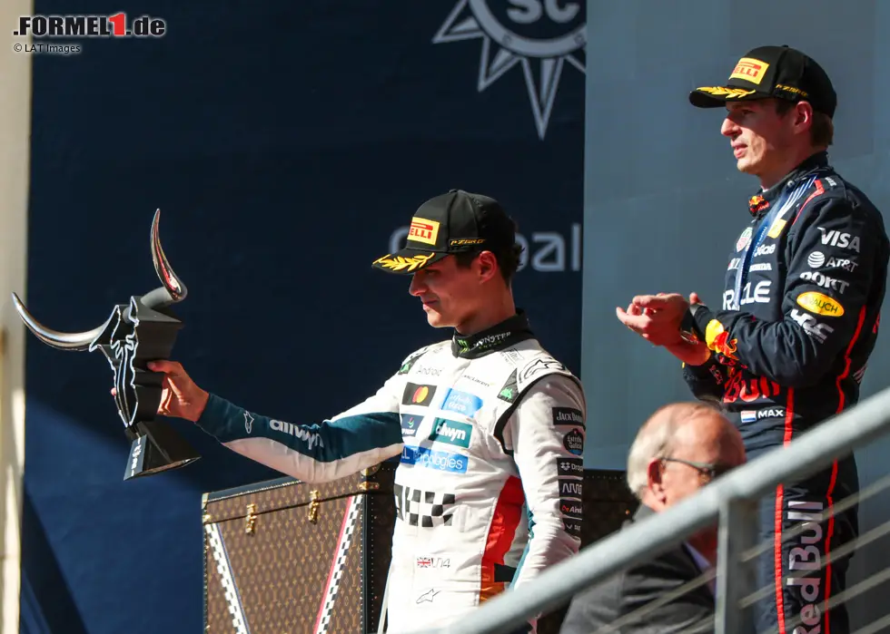 Lando Norris (Redaktion: 2) - Deshalb gibt es auch von uns keine 1. Klar besser als der Teamkollege dieses Mal, aber den Start hat er verloren und danach viel zu lange hinter dem Ferrari festgesteckt. Rein von der Pace her hätte McLaren das Rennen wohl gewinnen können. Foto zur News: Lando Norris (Redaktion: 2) - Deshalb gibt es auch von uns keine 1. Klar besser als der Teamkollege dieses Mal, aber den Start hat er verloren und danach viel zu lange hinter dem Ferrari festgesteckt. Rein von der Pace her hätte McLaren das Rennen wohl gewinnen können.