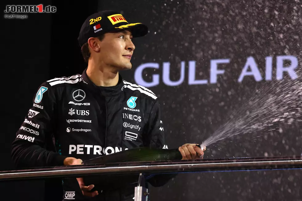 George Russell (Redaktion: 1) - Auch hier gibt es einstimmige Zustimmung von uns. McLaren ist aktuell einfach zu schnell für Mercedes, er holte daher mit P2 sogar ein bisschen mehr als das Maximum heraus, denn eigentlich hätte das Team aus Woking hier einen Doppelsieg feiern müssen. Foto zur News: George Russell (Redaktion: 1) - Auch hier gibt es einstimmige Zustimmung von uns. McLaren ist aktuell einfach zu schnell für Mercedes, er holte daher mit P2 sogar ein bisschen mehr als das Maximum heraus, denn eigentlich hätte das Team aus Woking hier einen Doppelsieg feiern müssen.