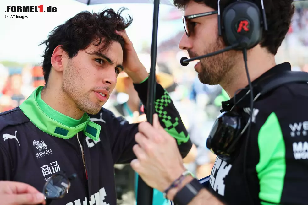 Gabriel Bortoleto (Redaktion: 3) - Auch hier stimmen wir wieder zu. Das Qualifying war mit P12 ohne Frage stark, im Rennen war er dann aber klar im Schatten des Teamkollegen. Eine gute 3 unterm Strich, aber eben auch nicht mehr. Foto zur News: Gabriel Bortoleto (Redaktion: 3) - Auch hier stimmen wir wieder zu. Das Qualifying war mit P12 ohne Frage stark, im Rennen war er dann aber klar im Schatten des Teamkollegen. Eine gute 3 unterm Strich, aber eben auch nicht mehr.